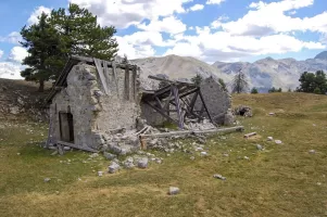 Ligne Maginot - LA LAUZETTE CRêTE (3° BIE / 154° RAP) - (Position d'artillerie préparée) - Ancien poste de garde?