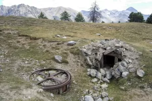 Ligne Maginot - LA LAUZETTE CRêTE (3° BIE / 154° RAP) - (Position d'artillerie préparée) - La 2° plateforme et l’abri