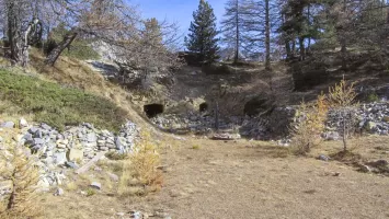 Ligne Maginot - LA LAUZETTE NORD (3° BIE / 154° RAP) - (Position d'artillerie préparée) - Abri à munitions sous roc