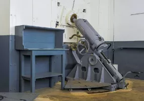 Ligne Maginot - BOIS DU FOUR - A5 - (Ouvrage d'infanterie) - Chambre de tir mortier Est
Mortier de 81 mm mle 32