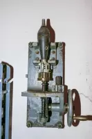 Ligne Maginot - BOIS DU FOUR - A5 - (Ouvrage d'infanterie) - Chambre de tir mortier Est
Système permettant le montage de la charge propulsive et des charges additionnelles ainsi que celui de la fusée. 
Ces opérations sont réalisées au dernier moment juste avant le tir.