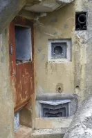 Ligne Maginot - SAINT OURS HAUT (SOH) - (Ouvrage d'artillerie) - Bloc 2
A l'étage supérieur, créneau de 75/31, créneau FM et évacuation des gaz. A l'étage inférieur, créneau de 81 et de 50