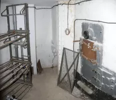 Ligne Maginot - SAINT OURS HAUT (SOH) - (Ouvrage d'artillerie) - Bloc 2.
Chambre de tir du mortier de 50mm et accès à l'issue de secours