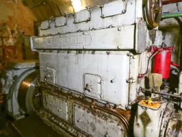 Ligne Maginot - Moteur RENAULT 4 cylindres 77 cv Ouvrage de St. Ours Haut - Usine électrique
Moteurs Renault (remplacement après-guerre)