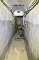 Ligne Maginot - SAINT OURS HAUT (SOH) - (Ouvrage d'artillerie) - Bloc 4
Zone de fissuration ouverte en pied de bloc, dû au basculement de terrain