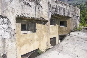 Ligne Maginot - SAINT OURS HAUT (SOH) - (Ouvrage d'artillerie) - Bloc 5.
Chambre de tir principale orientée vers le plateau de Mallemort