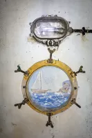 Ligne Maginot - SAINT OURS HAUT (SOH) - (Ouvrage d'artillerie) - Chambre du commandant
Peinture murale 'hublot'