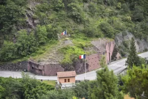 Ligne Maginot - FRESSINEA (FA) - (Ouvrage d'infanterie) - L'ouvrage vu depuis le sentier d'Abeliera