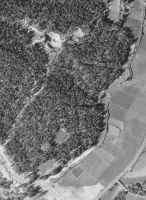 Ligne Maginot - La VACHETTE - (Ouvrage d'infanterie) - Sur cette photo, l'excavation correspondant aux fouilles du bloc 1 de l'ouvrage non construit de la Vachette est nettement visible