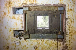 Ligne Maginot - LES AITTES - (Ouvrage d'infanterie) - Bloc 4 
Créneau JM