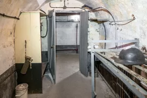 Ligne Maginot - LES AITTES - (Ouvrage d'infanterie) - PC / Chambre officier