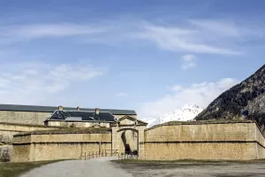 Ligne Maginot - LES TROIS-TETES - (Casernement) - 