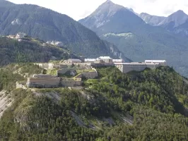 Ligne Maginot - LES TROIS-TETES - (Casernement) - 