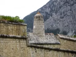 Ligne Maginot - LES TROIS-TETES - (Casernement) - Une belle 'dame ou demoiselle'
