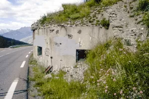 Ligne Maginot - MONTGENEVRE (BARRAGE RAPIDE) - (Blockhaus pour arme infanterie) - 