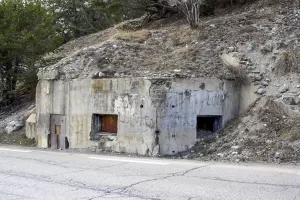 Ligne Maginot - MONTGENEVRE (BARRAGE RAPIDE) - (Blockhaus pour arme infanterie) - 