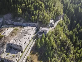 Ligne Maginot - ROCHE LA CROIX (CASERNEMENT AVANCé DE ) - (Casernement) - 