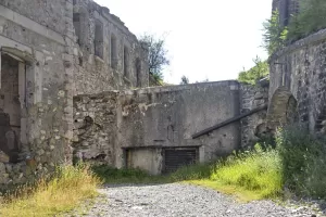 Ligne Maginot - ROCHE LA CROIX (RLC) - (Ouvrage d'artillerie) - Bloc 7
Cheminée et issue de secours