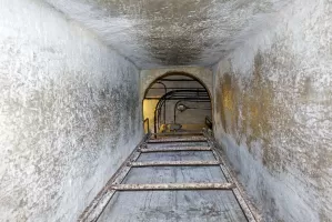 Ligne Maginot - ROCHE LA CROIX (RLC) - (Ouvrage d'artillerie) - Bloc 6
Puits d'accès à partir de la galerie du bloc 5