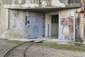 Ligne Maginot - ROCHE LA CROIX (RLC) - (Ouvrage d'artillerie) - Bloc 1
Entrée réduite et la voie de 60