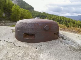 Ligne Maginot - ROCHE LA CROIX (RLC) - (Ouvrage d'artillerie) - Bloc 4
Cloche observatoire et cloche VDP