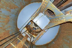 Ligne Maginot - ROCHE LA CROIX (RLC) - (Ouvrage d'artillerie) - Bloc 4
Puits de la cloche VDP.