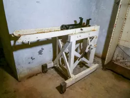 Ligne Maginot - ROCHE LA CROIX (RLC) - (Ouvrage d'artillerie) - Bloc 5
Étage supérieur
Mortiers de 75 Mle 1931
Support pour un tube de rechange de 75mm