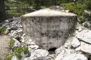 Ligne Maginot - ROCHER DE 10 HEURES 10 - (Blockhaus pour arme infanterie) - 