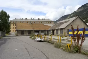 Ligne Maginot - SAINTE CATHERINE (ARSENAL) - (Dépôt de Munitions) - Arsenal
À gauche ateliers (d), à droite hangar atelier (u)