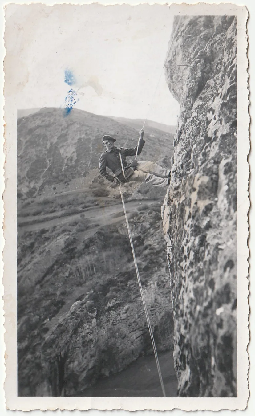 Ligne Maginot - 73° Bataillon Alpin de Forteresse (73° BAF) - La SES du 73° BAF, entrainement à la descente en rappel