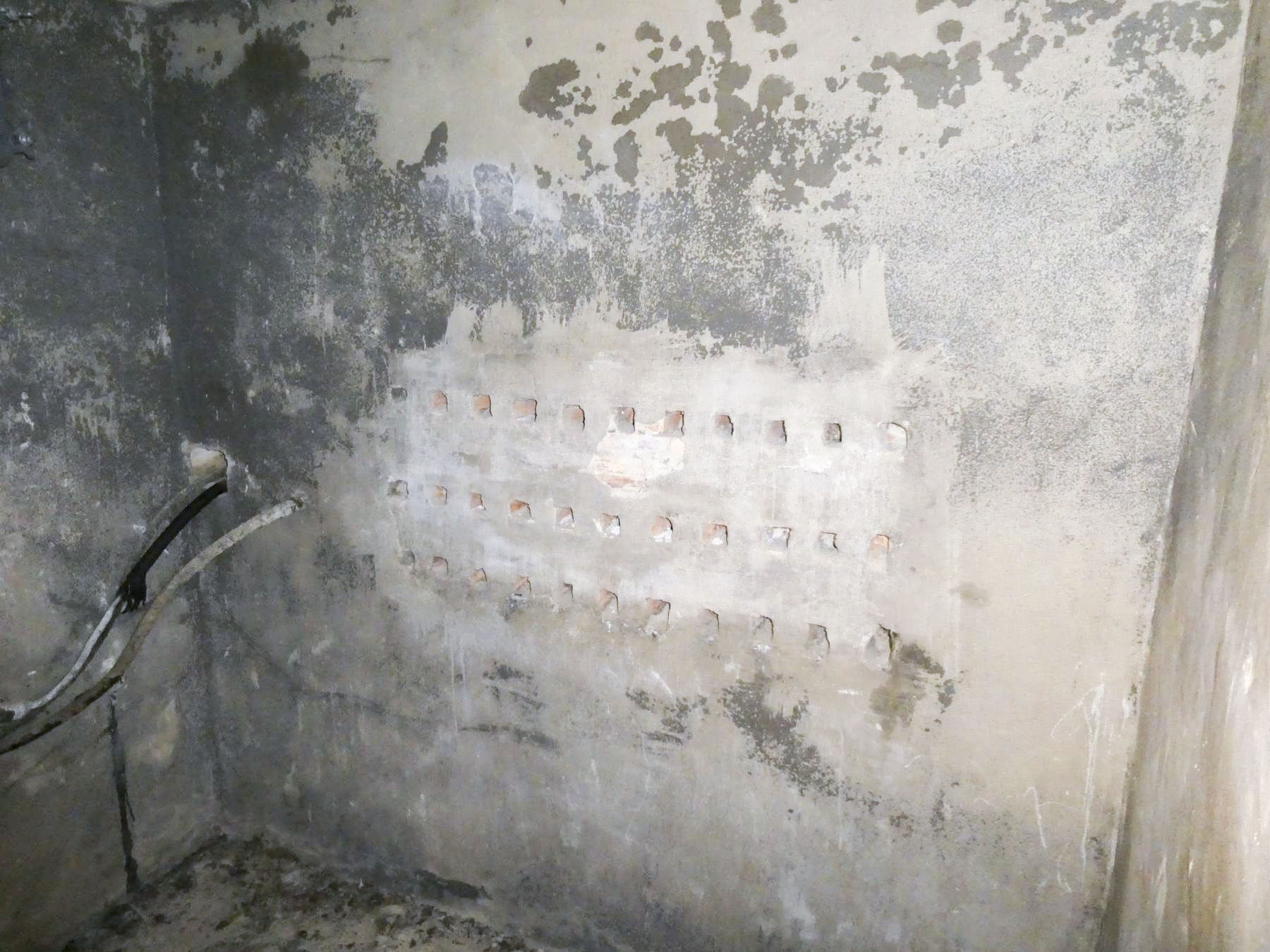 Ligne Maginot - COL DE GRANON - (Chambre de coupure) - Emplacement d'équipement antérieur - ELLENA Daniel - CUNY Philippe