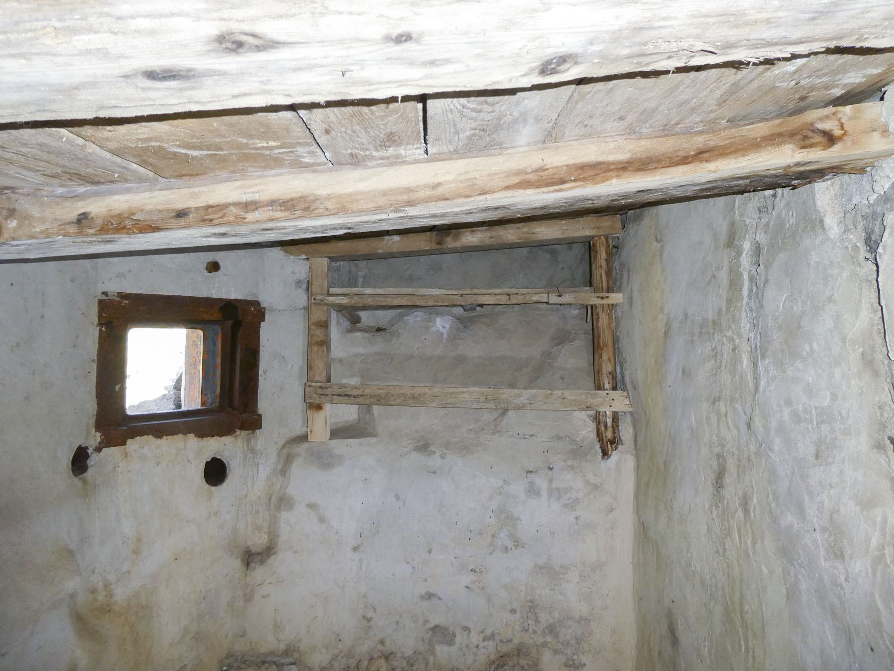 Ligne Maginot - COL DE GRANON ANNEXE 1 - (Blockhaus pour arme infanterie) -  - ELLENA Daniel - CUNY Philippe