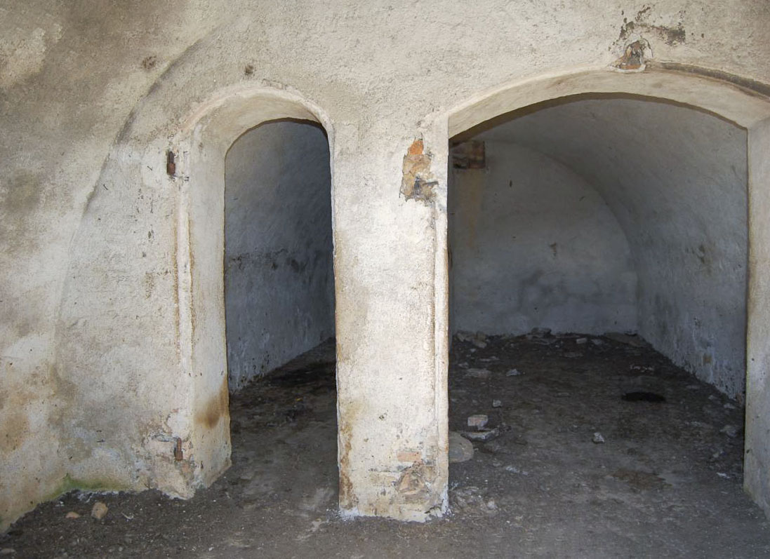 Ligne Maginot - GRANDE MAYE EST - (Position d'artillerie préparée) - Abri à munitions