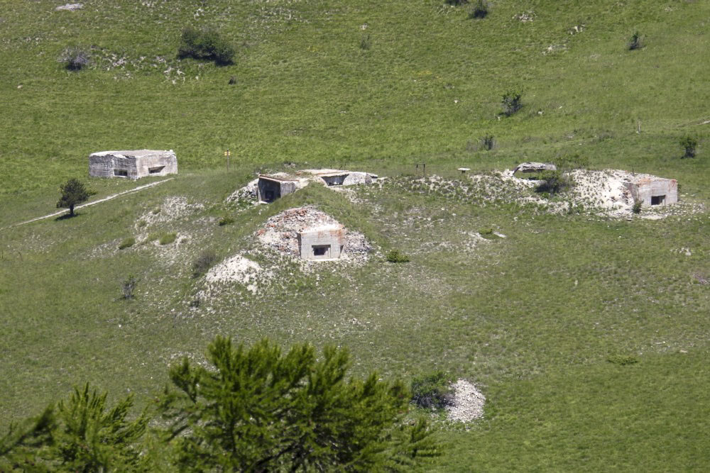 Ligne Maginot - LARCHE (L) - (Ouvrage d'infanterie) - Vue d'ensemble frontale