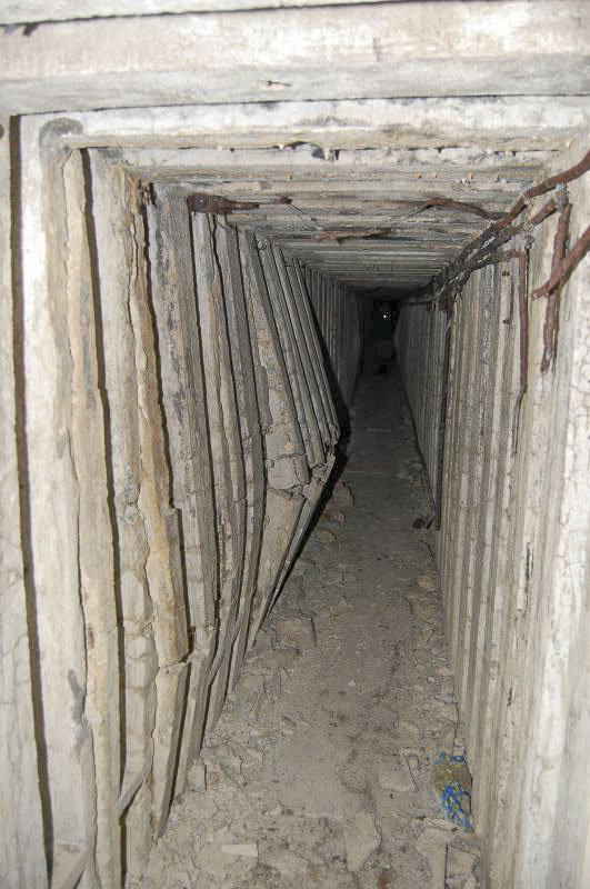 Ligne Maginot - LARCHE (L) - (Ouvrage d'infanterie) - Éboulement du couloir principal chez l’entrée