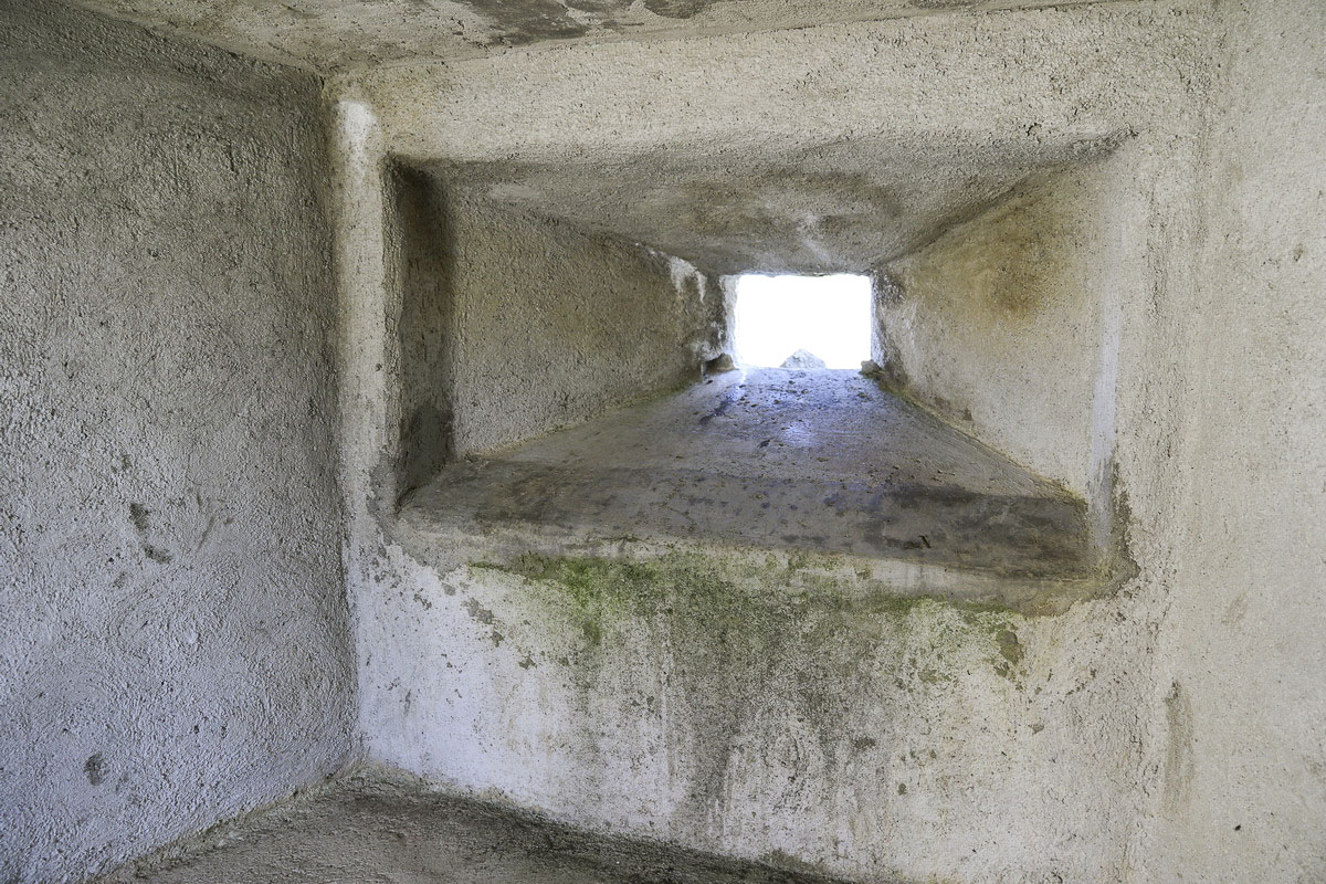 Ligne Maginot - LES ACLES EST 1 - (Blockhaus pour arme infanterie) - 