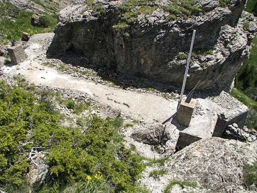 Ligne Maginot - PA 2018 - (Blockhaus pour arme infanterie) - L'ensemble vu de dessus. L'entrée est à droite. - AALMA - www.lignemaginot.com