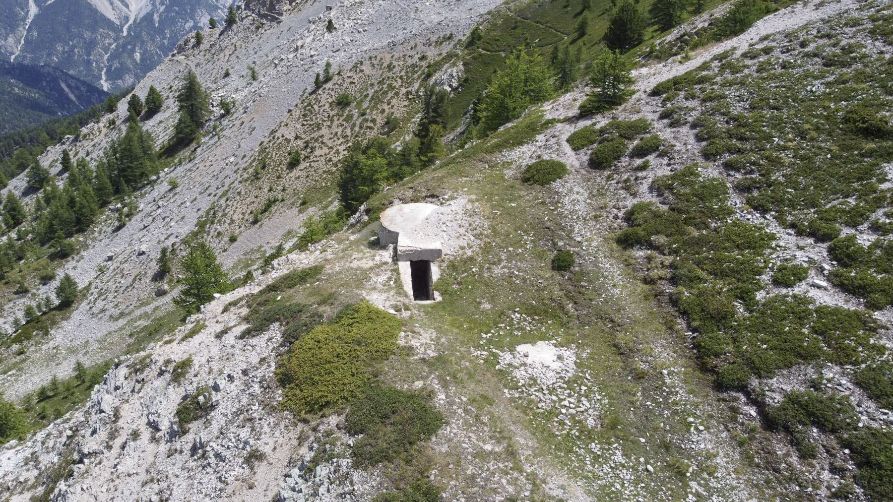 Ligne Maginot - COL DE BARTEAUX 2 - (Blockhaus pour arme infanterie) -  - ELLENA Daniel - CUNY Philippe