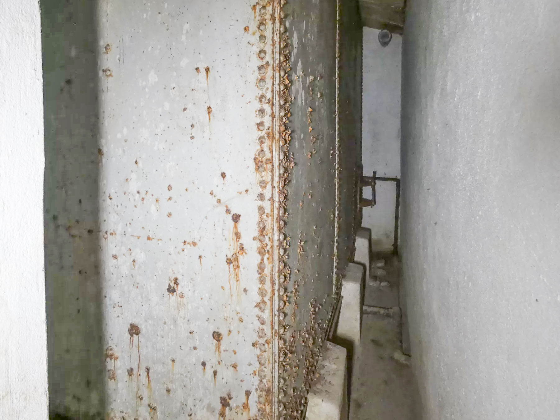 Ligne Maginot - BOIS KARRE - X12 - (Abri) - Le réservoir d'eau potable. - STENGER Mathieu