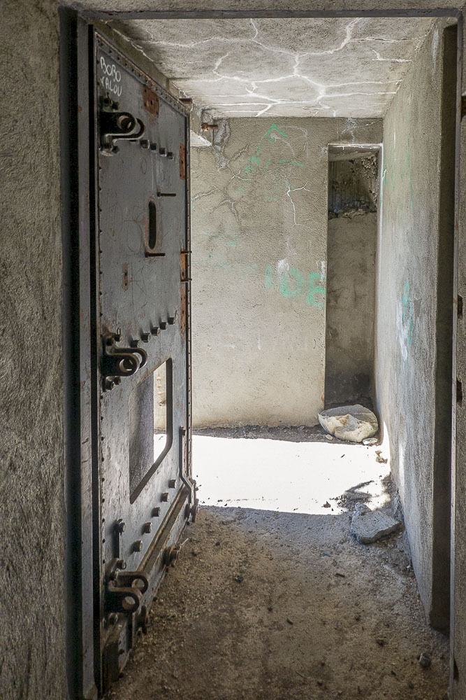Ligne Maginot - COL DE GRANON - (Ouvrage d'infanterie) - Bloc 1
Entrée - Michel Teiten