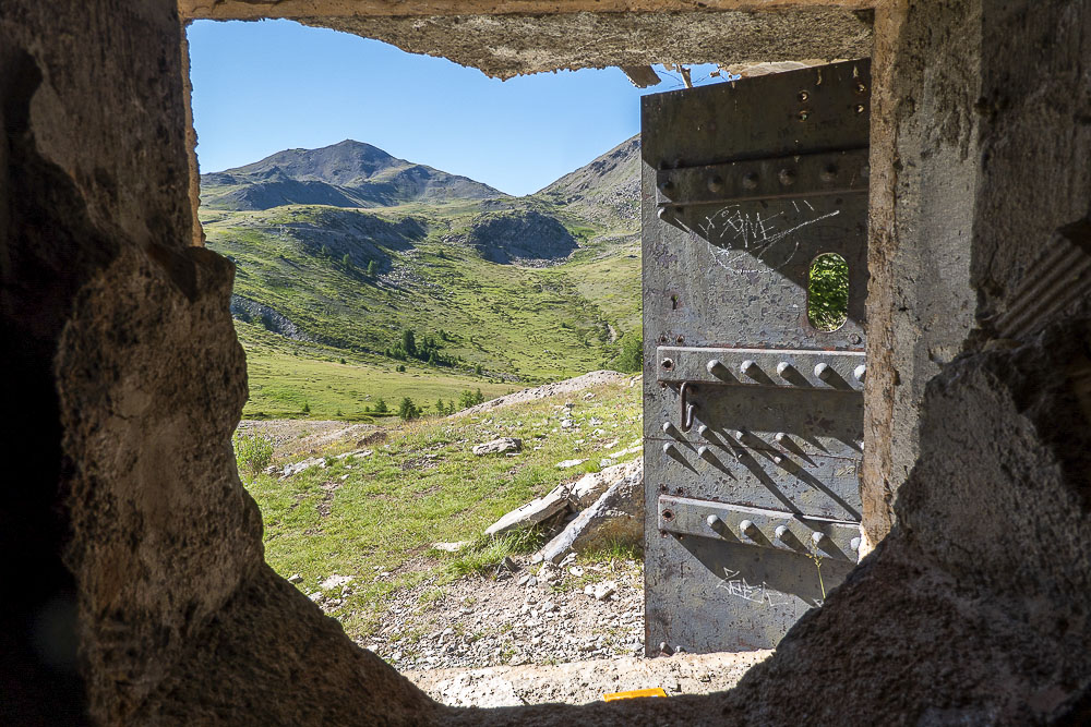 Ligne Maginot - COL DE GRANON - (Ouvrage d'infanterie) - Bloc 1
Entrée - Michel Teiten