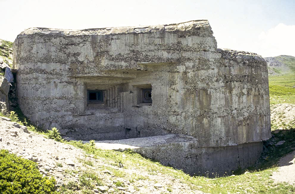 Ligne Maginot - COL DE GRANON - (Ouvrage d'infanterie) - Bloc 3