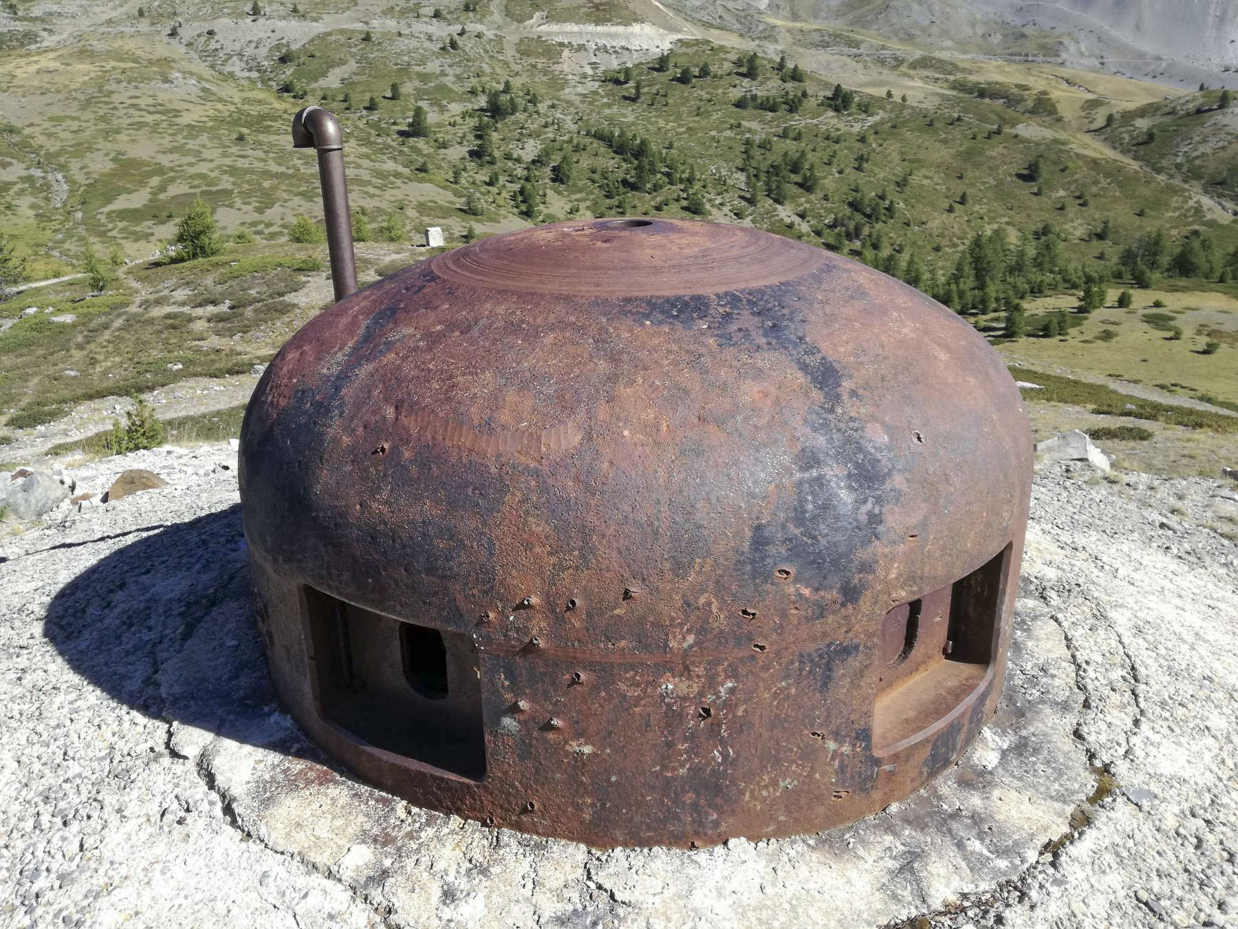 Ligne Maginot - COL DE GRANON - (Ouvrage d'infanterie) - Bloc 4
La cloche GFM - Nicolas PASTORINO