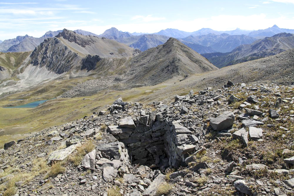 Ligne Maginot - COL DE L'OULE 1 - (Blockhaus pour arme infanterie) - Emplacement pour FM à proximité de la pilule
