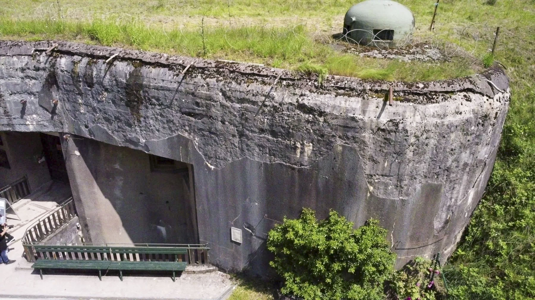 Ligne Maginot - FOUR A CHAUX - FAC - (Ouvrage d'artillerie) - Entrée munitions
Cloche de droite - J.Luc