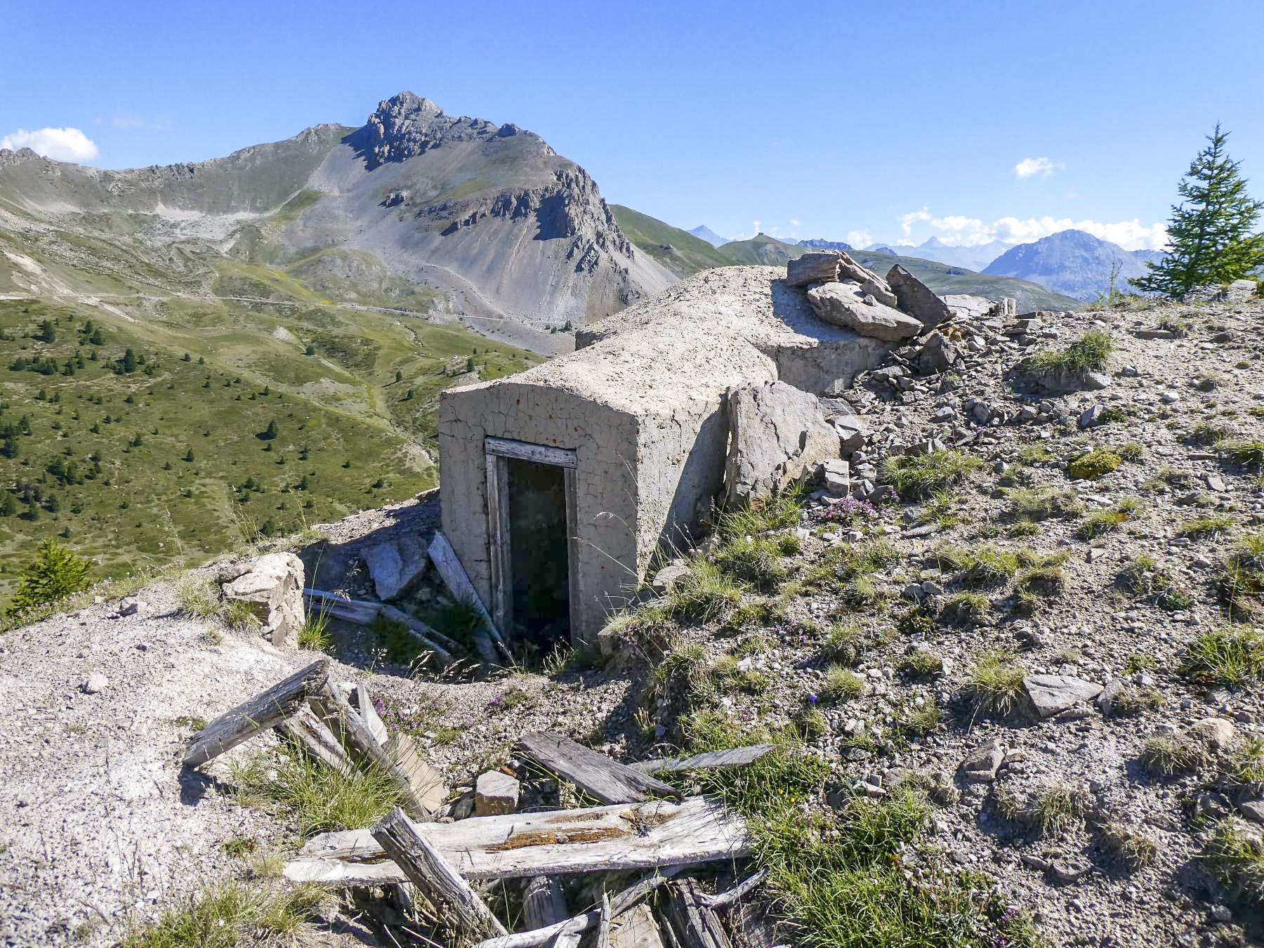 Ligne Maginot - CRETE DU GRAND MEYRET 2 - (Blockhaus pour arme infanterie) -  - ELLENA Daniel - CUNY Philippe