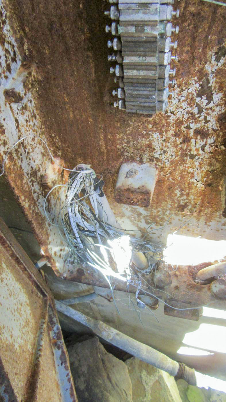 Ligne Maginot - SAINT JOSEPH NORD - (Chambre de coupure) - Jonction sur l'un des câbles