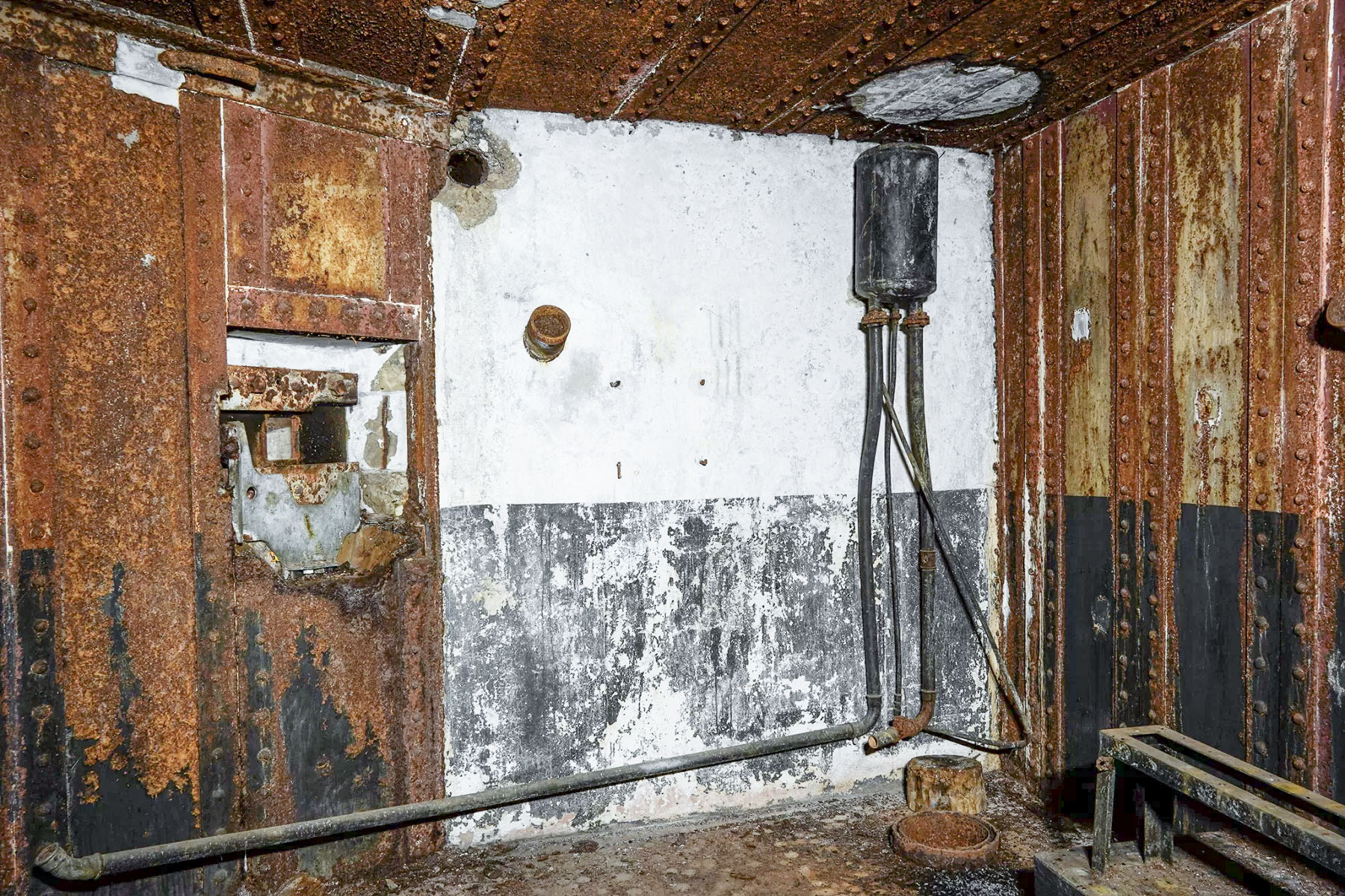 Ligne Maginot - BIESENBERG 1 - (Blockhaus pour arme infanterie) - Chambre de tir - David Palmer