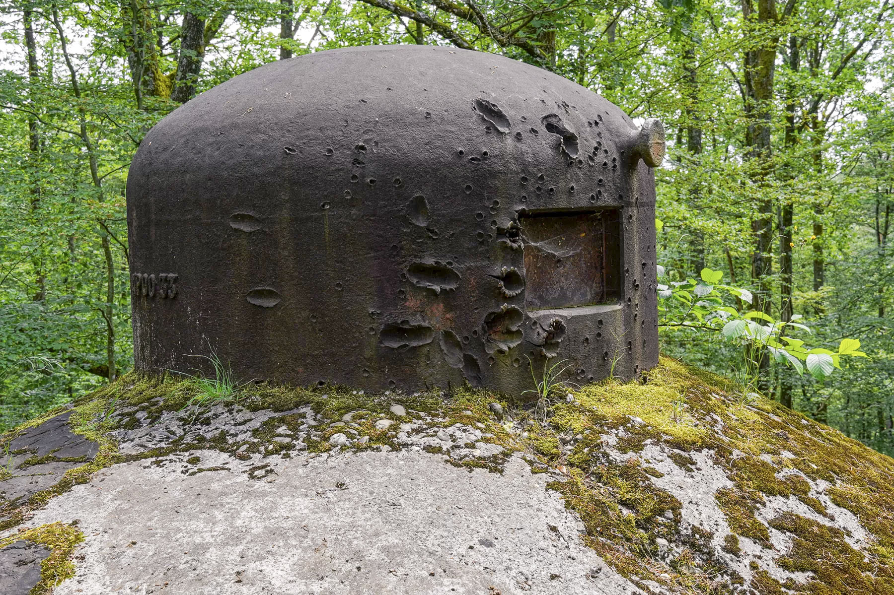 Ligne Maginot - BIESENBERG SOMMITALE - (Casemate d'infanterie - Simple) - Cloche GFM - David Palmer