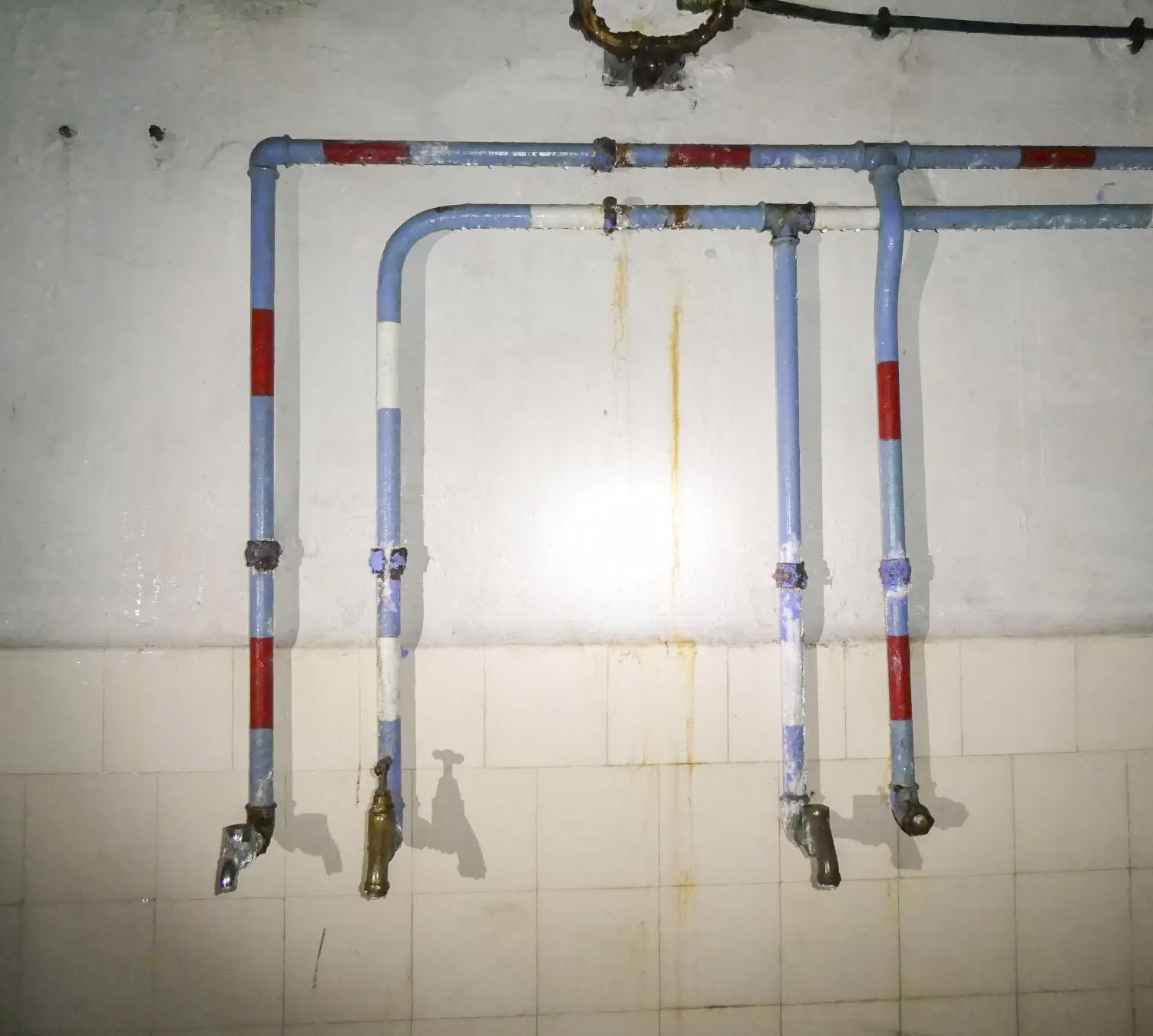 Ligne Maginot - SAPEY - (Ouvrage d'artillerie) - Eau chaude, eau froide - ELLENA Daniel - CUNY Philippe